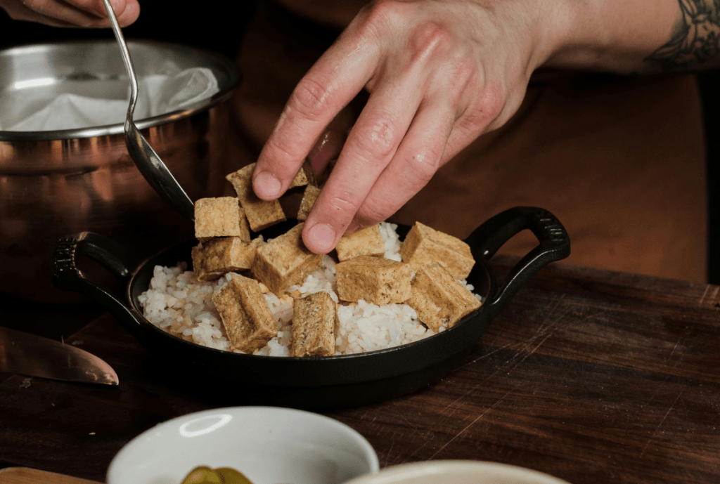 Tofu Vegano: Todo lo que Necesitas Saber Beneficios, Recetas y Más 2 tofu vegano
