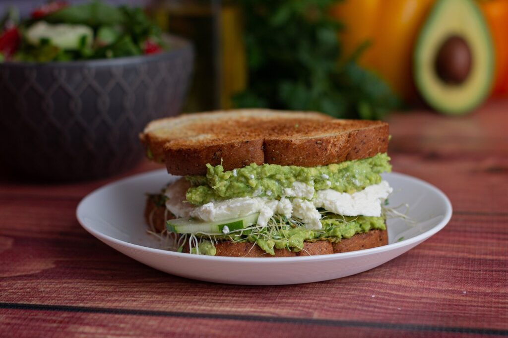 Tosta Vegana ,Aguacate con Tofu en la dieta vegana saludable En la Cocina Española 2 tosta vegana