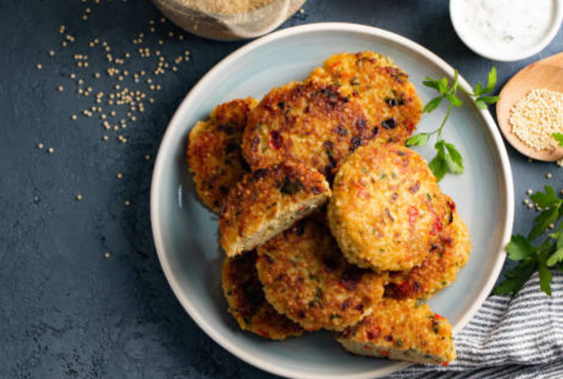 Pisto Vegano: Receta de Verduras Tradicional Española para una Comida Saludable 7 Hamburguesas de Mijo y Espinacas con Patatas Especiadas